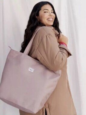Herschel Supply Co. Mauve Pink Neutral Zipper Tote Bag NWT